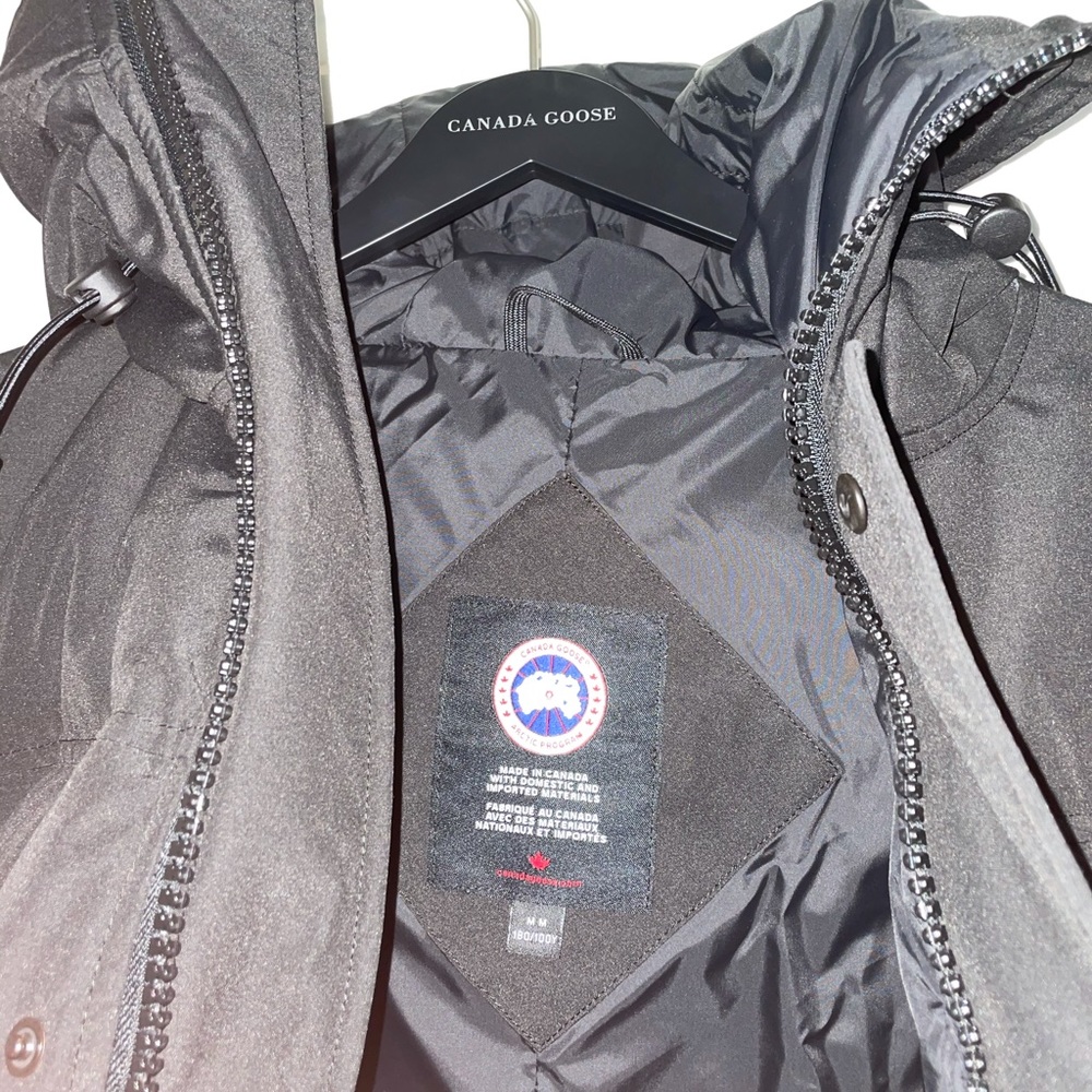 Canada Goose Macmillan Parka - Picture 11 of 11